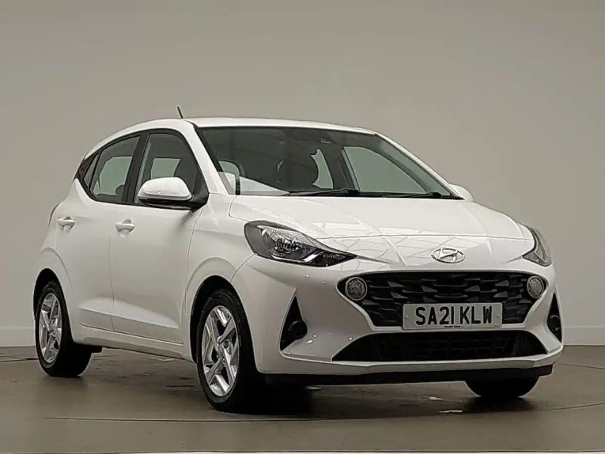 2021-hyundai-i10-10-se-connect-big-0