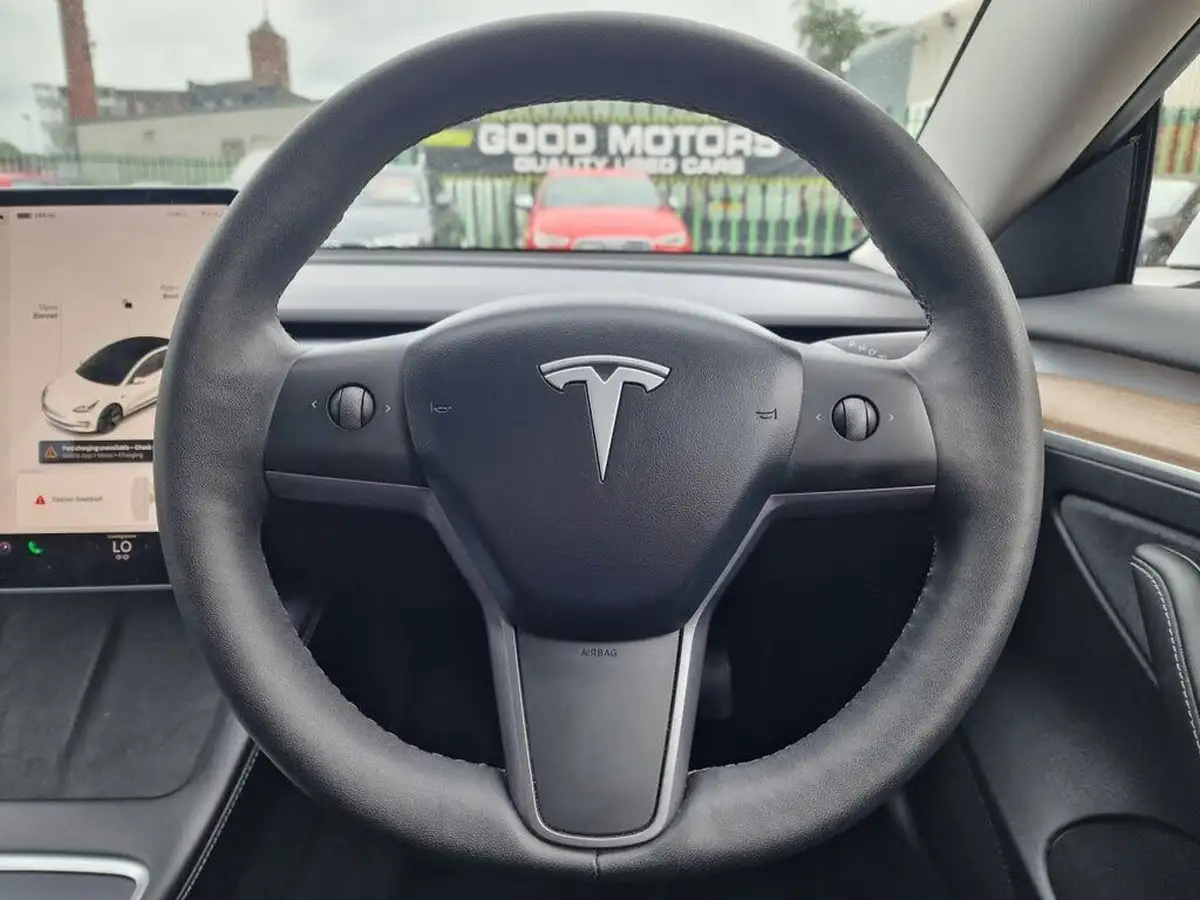 2021-tesla-model-3-e-long-range-awd-big-24
