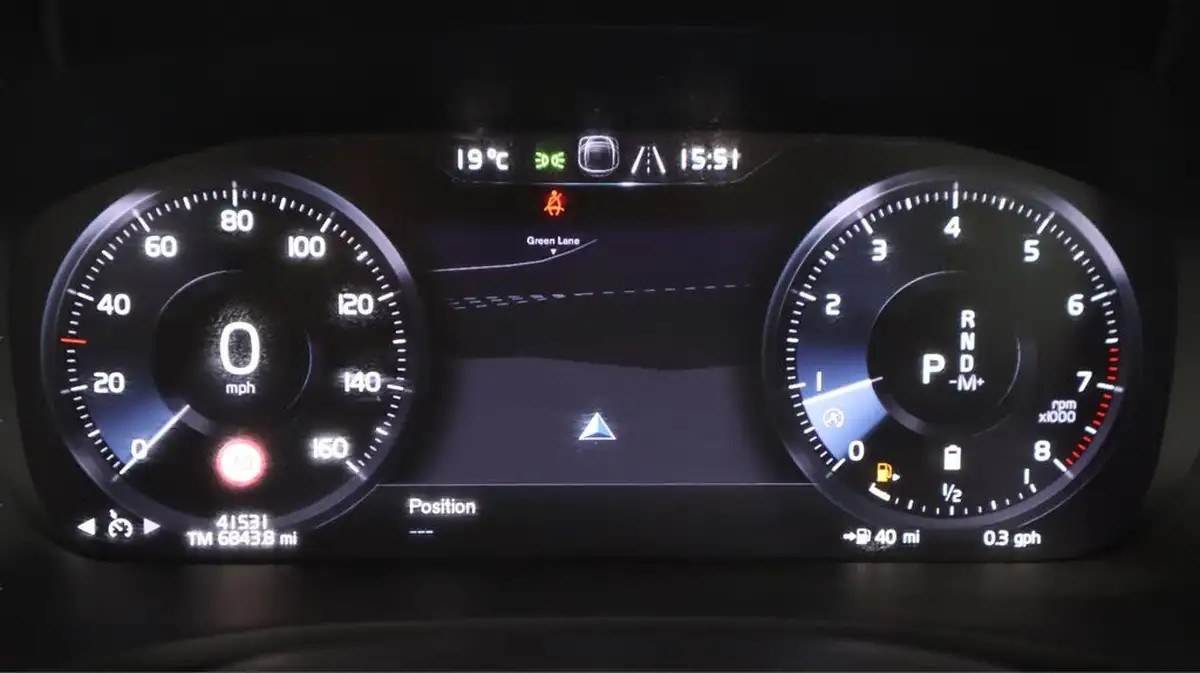 2020-volvo-v60-20-b3-momentum-big-10