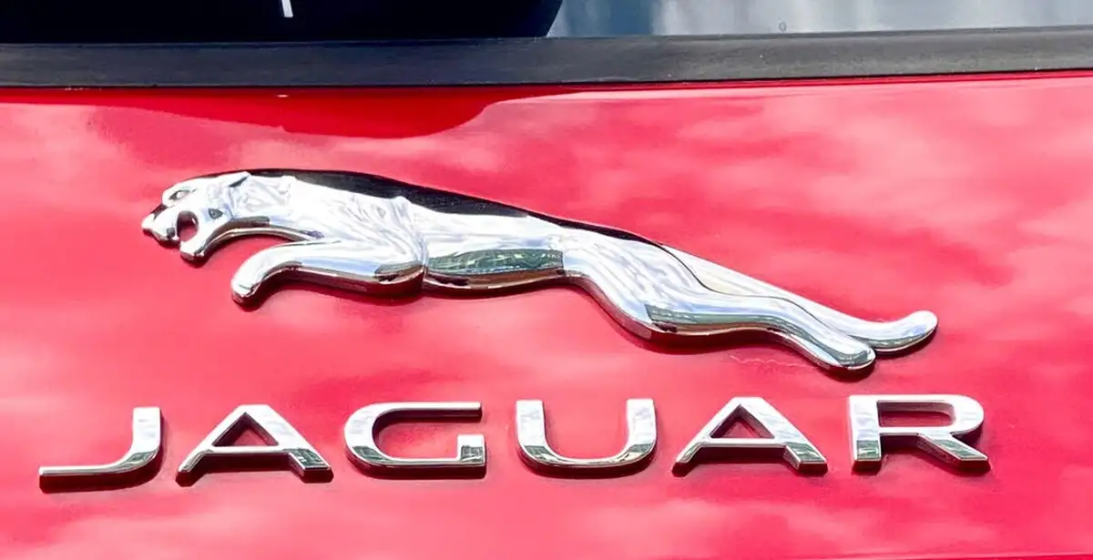 2017-jaguar-f-pace-30td-s-ss-big-14