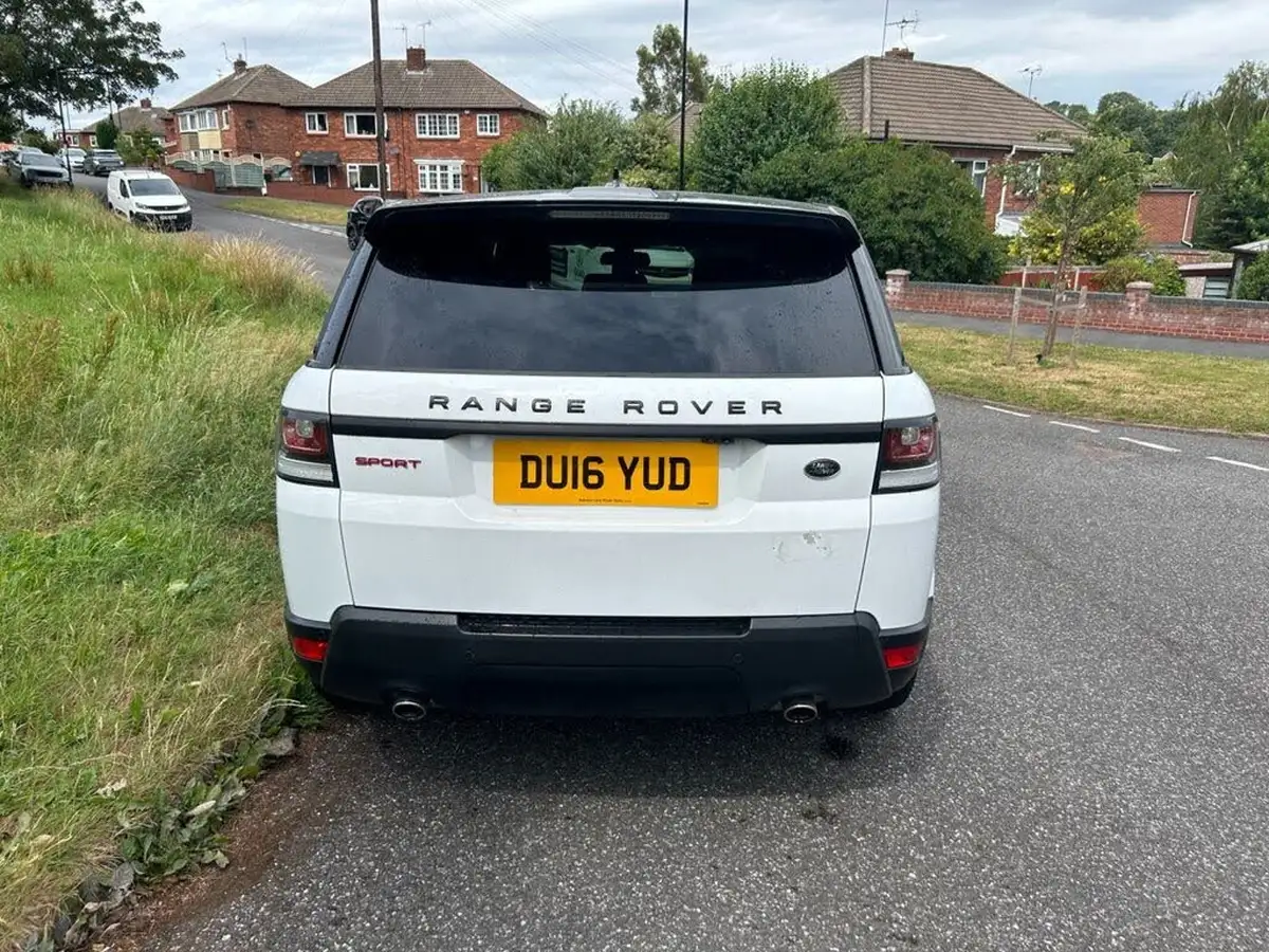 2016-land-rover-range-rover-sport-30-sd-v6-hse-dynamic-30sd-306bhp-awd-auto-big-5