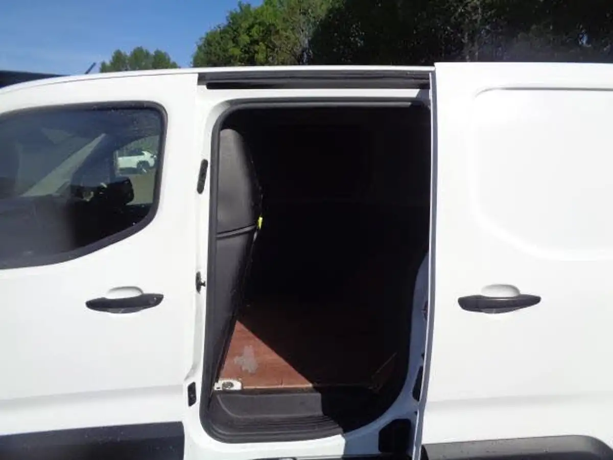 2021-citroen-berlingo-15bluehdi-950-enterprise-100pseu6dt-e-ss-big-11