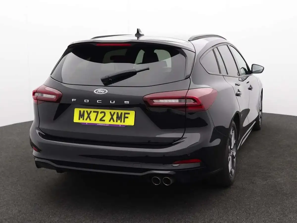 2022-ford-focus-10t-st-line-125ps-estate-big-5