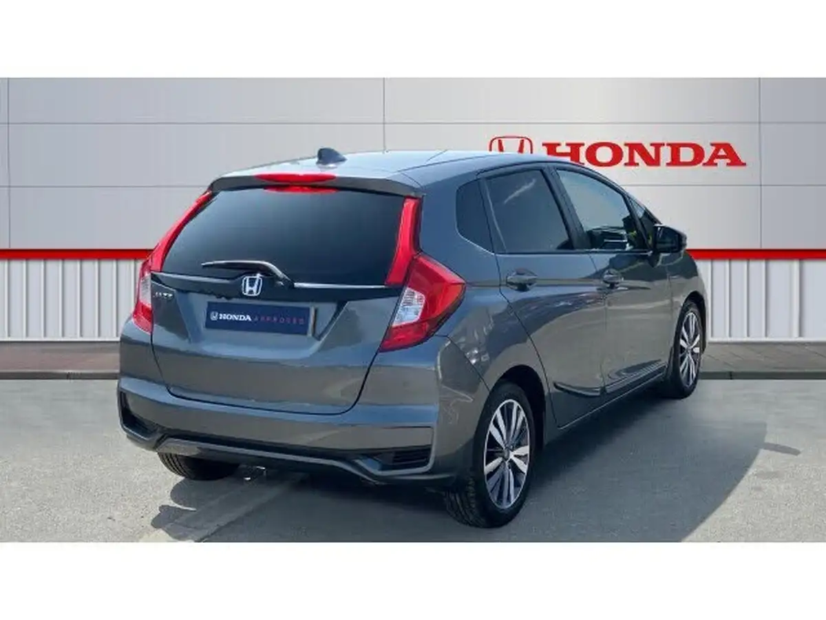 2019-honda-jazz-13-i-vtec-se-big-11