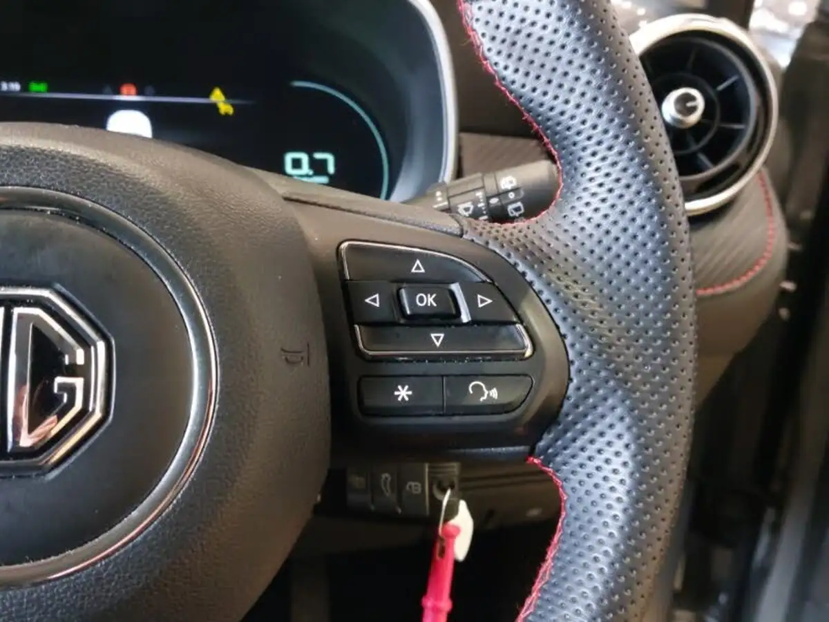 2024-mg-zs-suv-15-vti-tech-exclusive-big-16