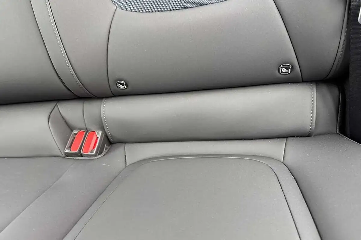 2024-volvo-ex30-e-single-motor-plus-extended-range-big-36