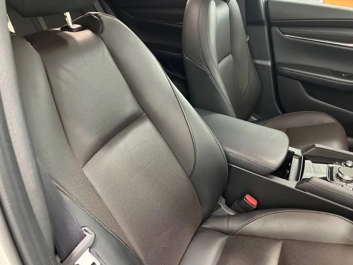 2024-mazda-mazda3-20-e-skyactiv-x-takumi-hatchback-5d-big-36