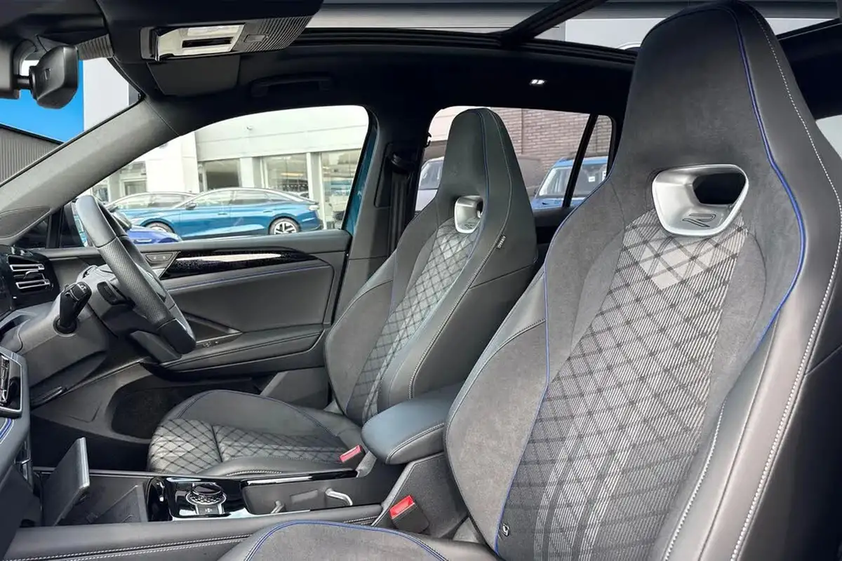 2024-volkswagen-tiguan-15-etsi-r-line-big-15