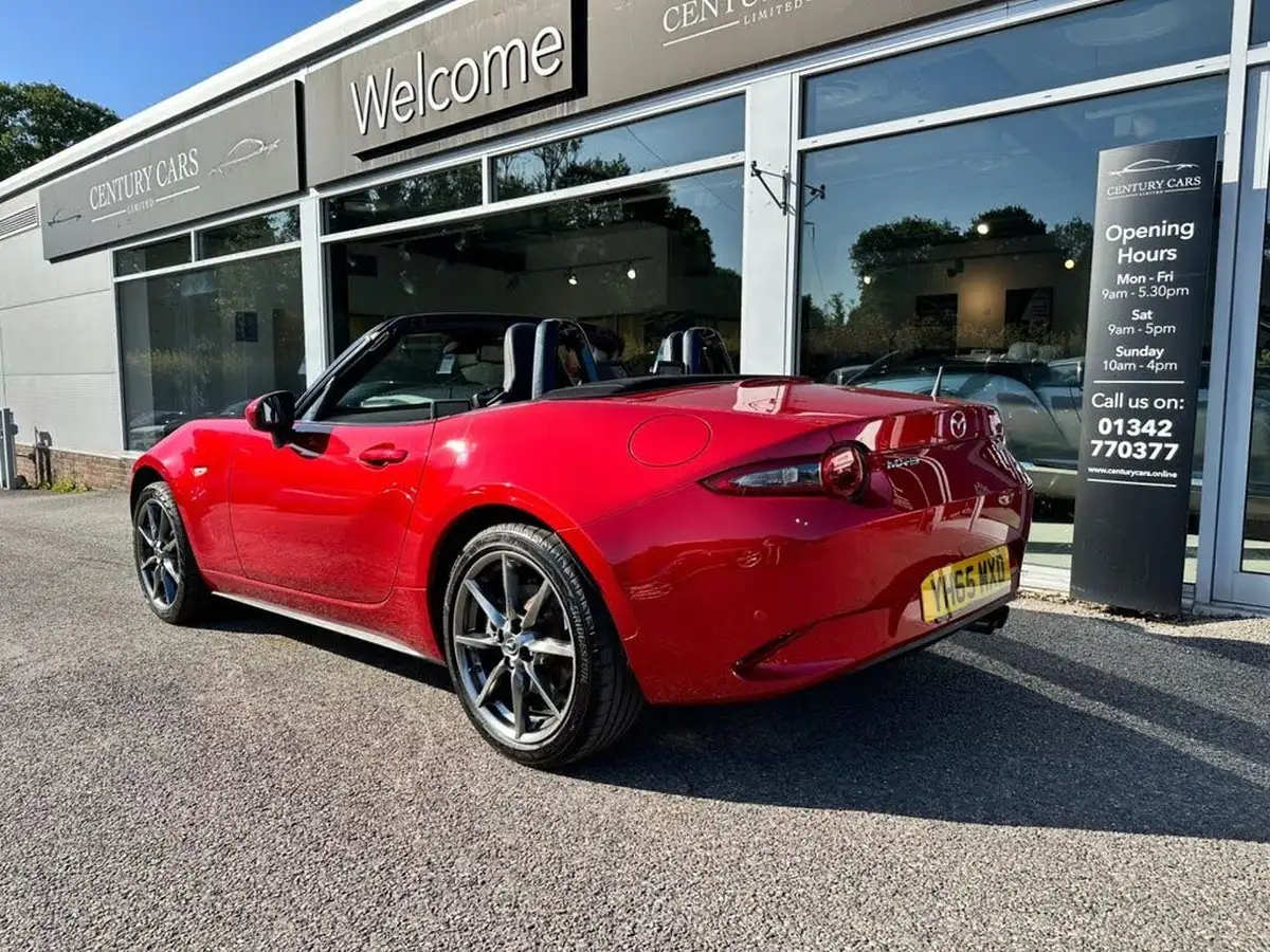 2015-mazda-mx-5-20-sport-nav-big-6