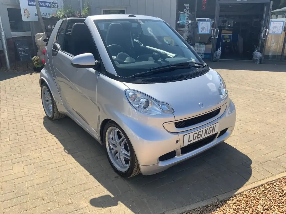 2011-smart-fortwo-10-passion-84bhp-cabriolet-auto-big-6
