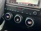 2018-jaguar-e-pace-20-i4d-150ps-ss-small-38