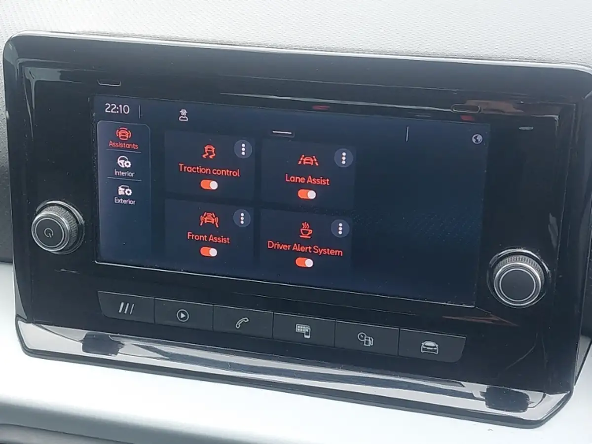 2022-seat-arona-10-tsi-evo-se-big-13