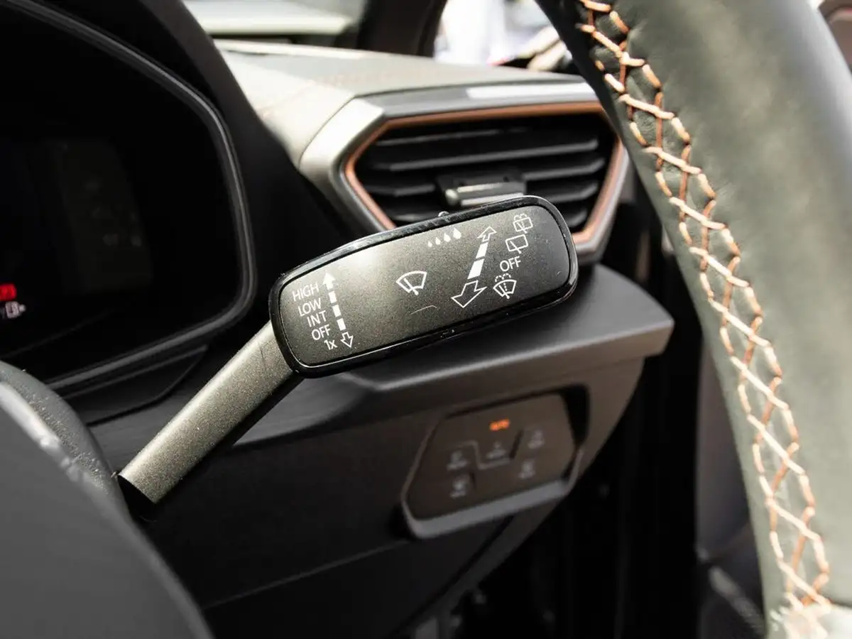 2022-cupra-formentor-14-e-hybrid-vz2-big-17