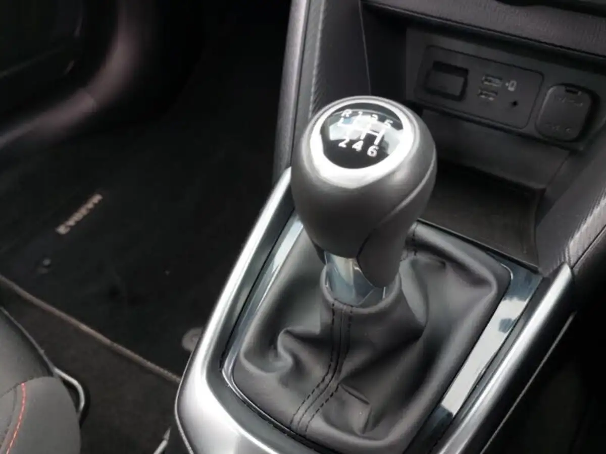 2024-mazda-mazda2-15-e-skyactiv-g-homura-big-12