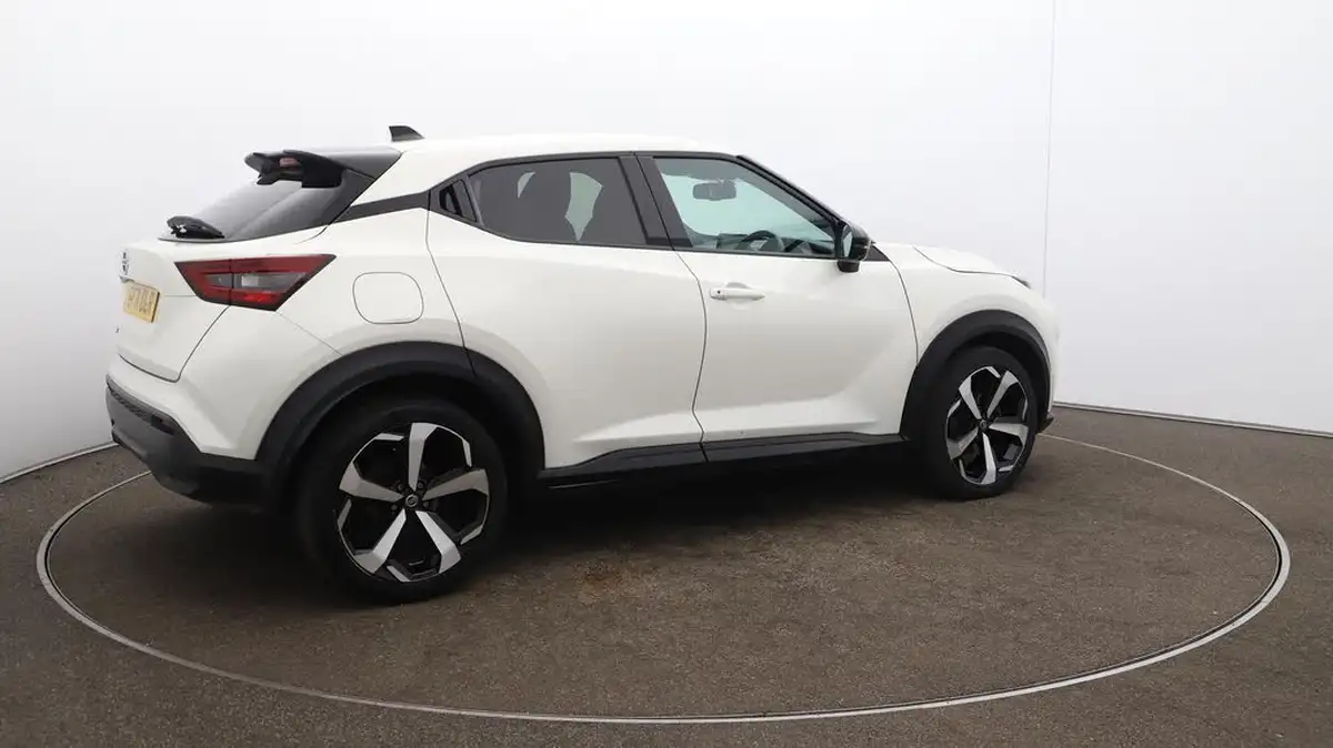 2021-nissan-juke-10-dig-t-tekna-big-51