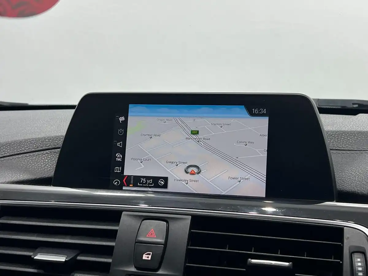 2017-bmw-3-series-20-330e-sport-big-38