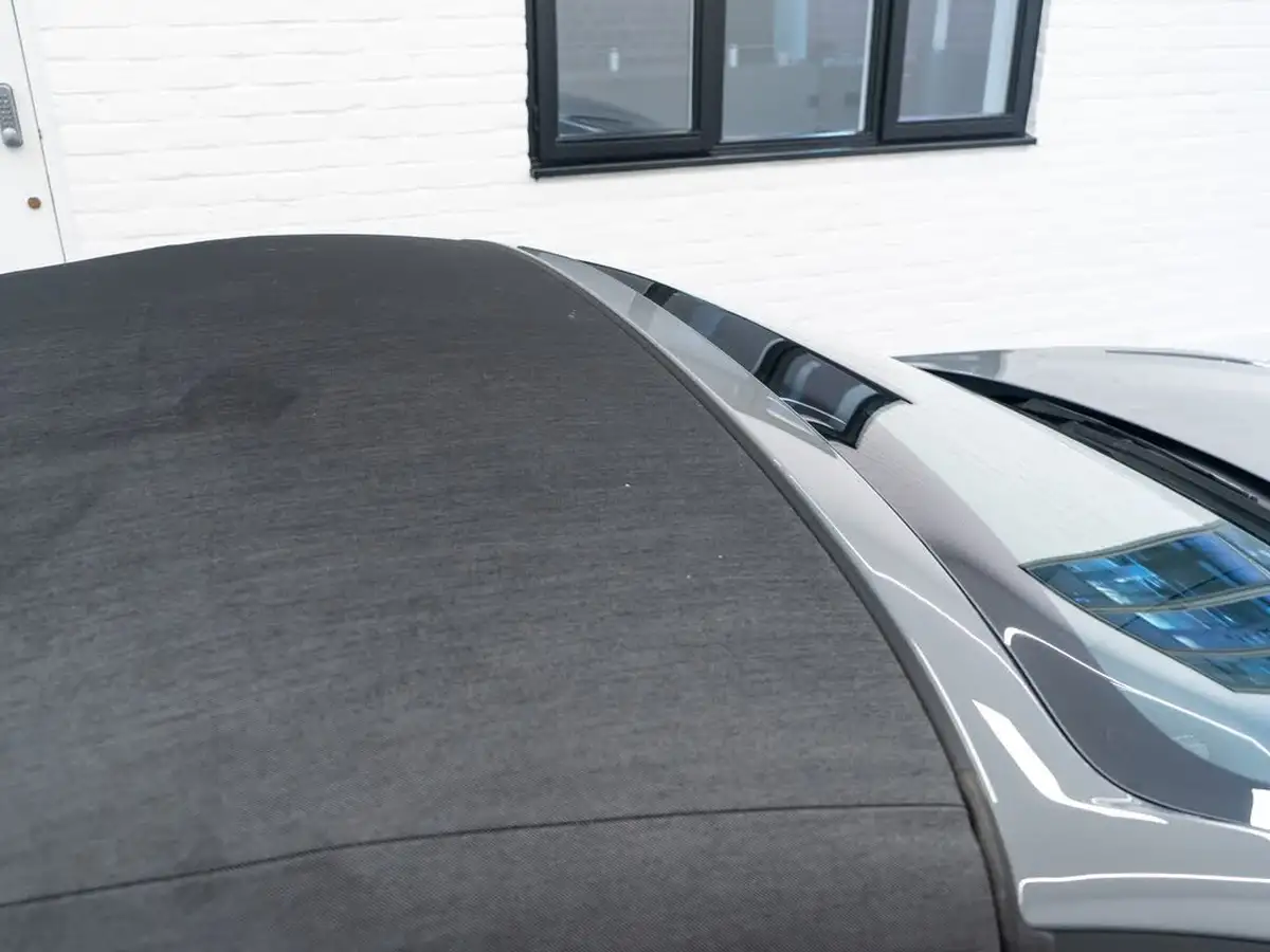 2023-aston-martin-vantage-40-v8-vantage-roadster-auto-big-11