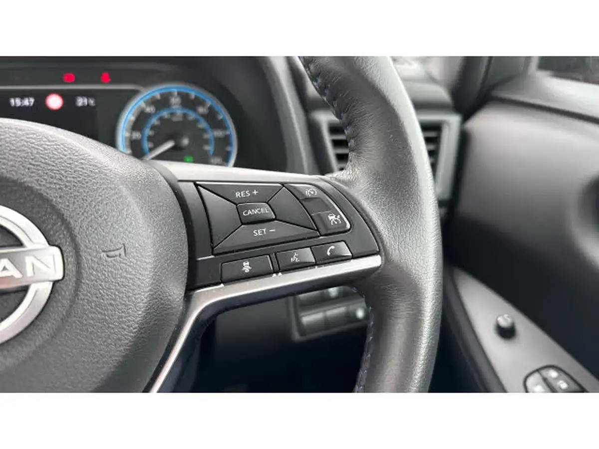 2022-nissan-leaf-e-acenta-39kwh-big-27