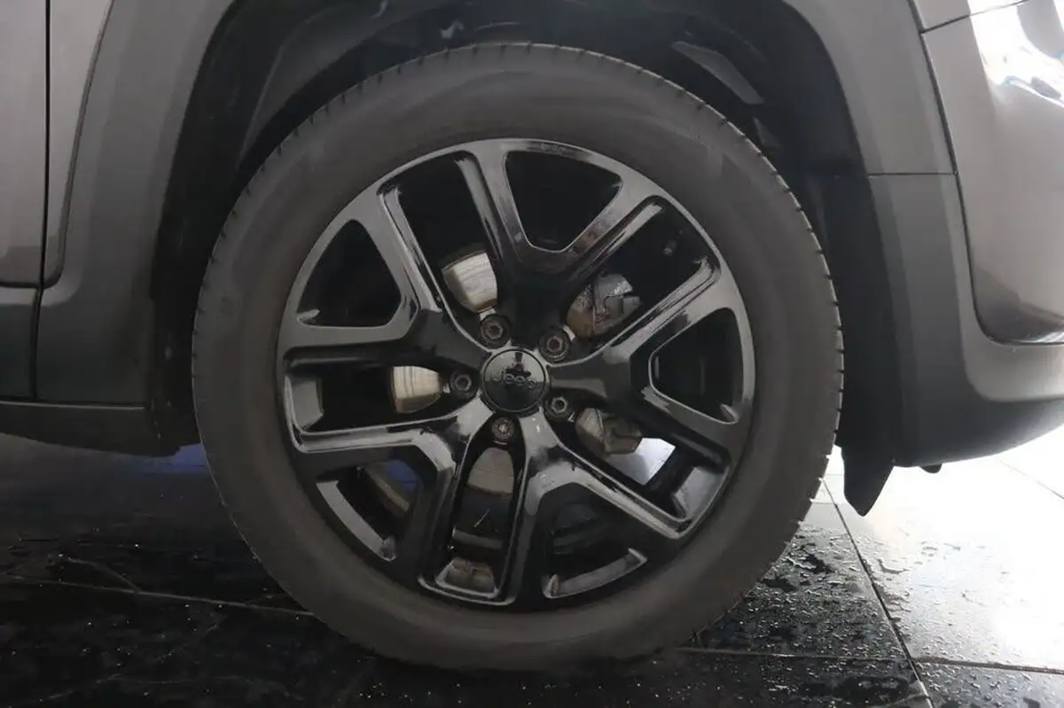 2021-jeep-renegade-10-gse-night-eagle-big-36