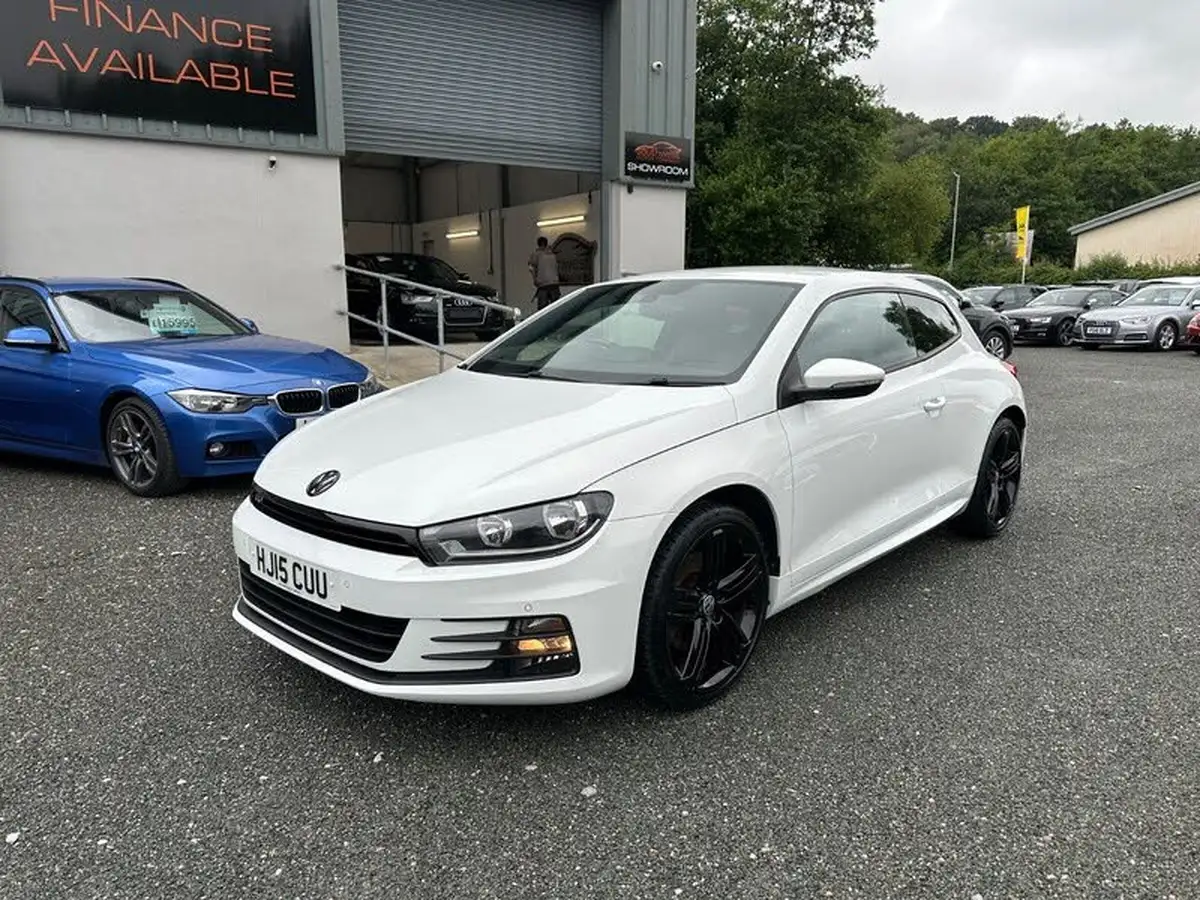 2015-volkswagen-scirocco-20tdi-r-line-184ps-big-2