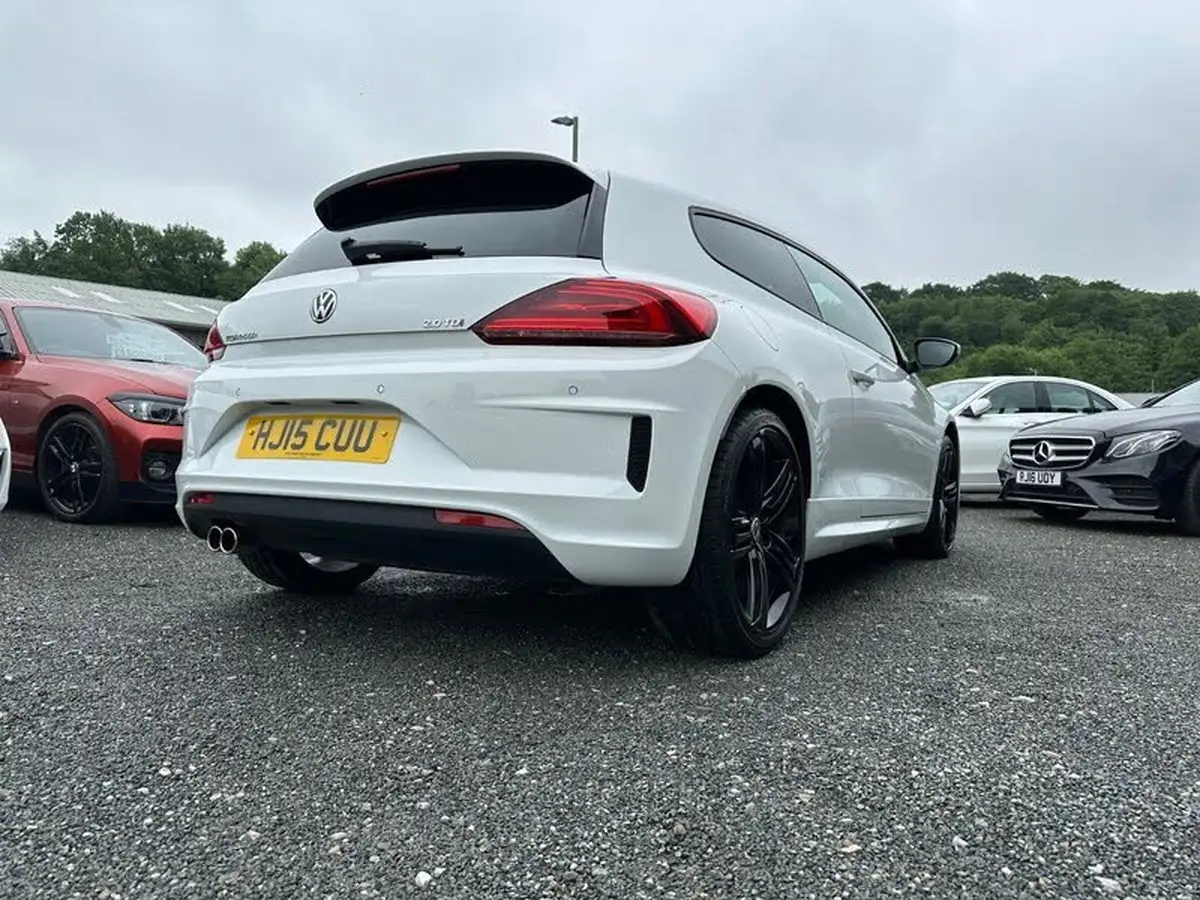 2015-volkswagen-scirocco-20tdi-r-line-184ps-big-50