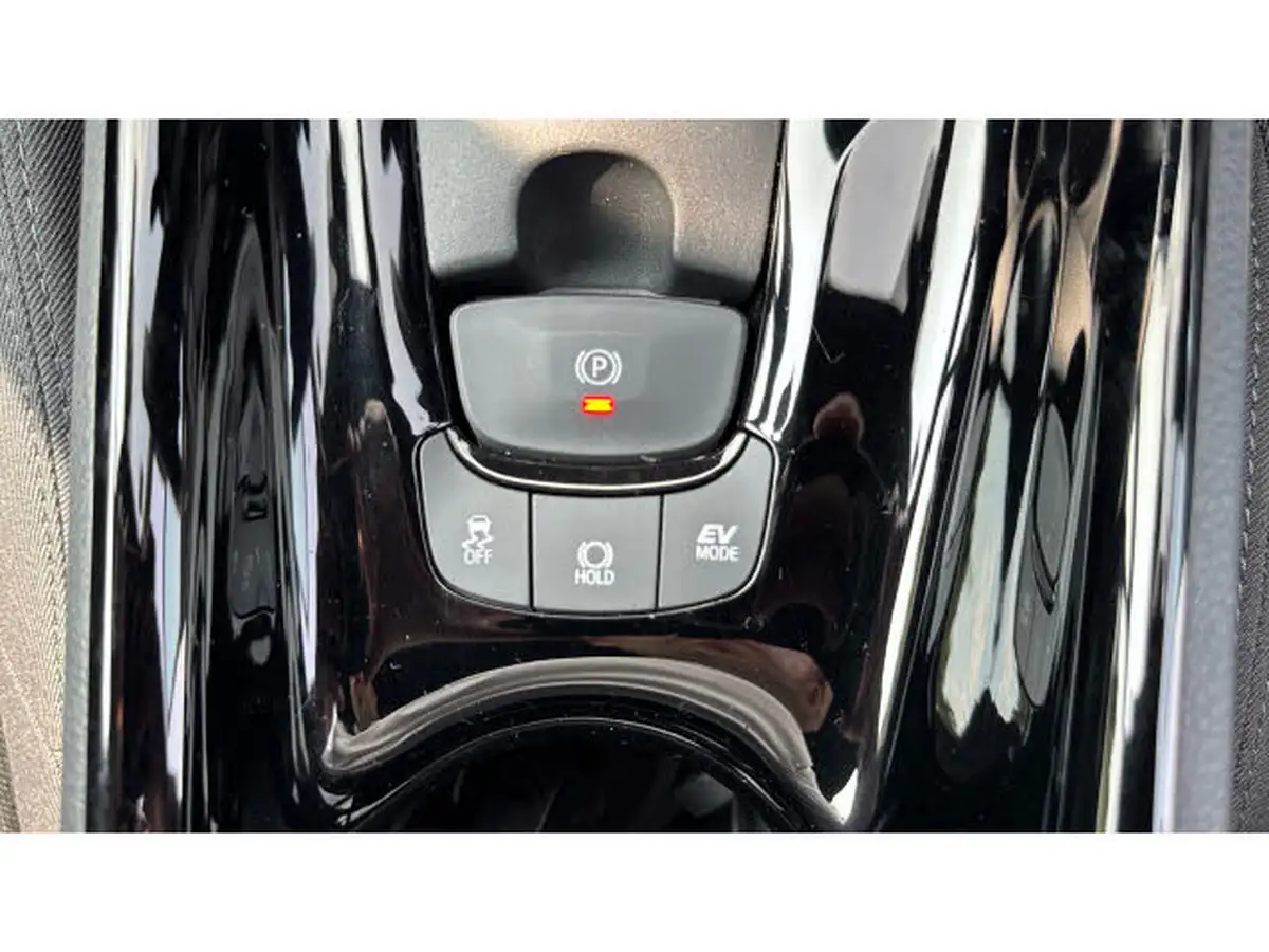 2022-toyota-c-hr-18-vvt-i-gr-sport-big-39
