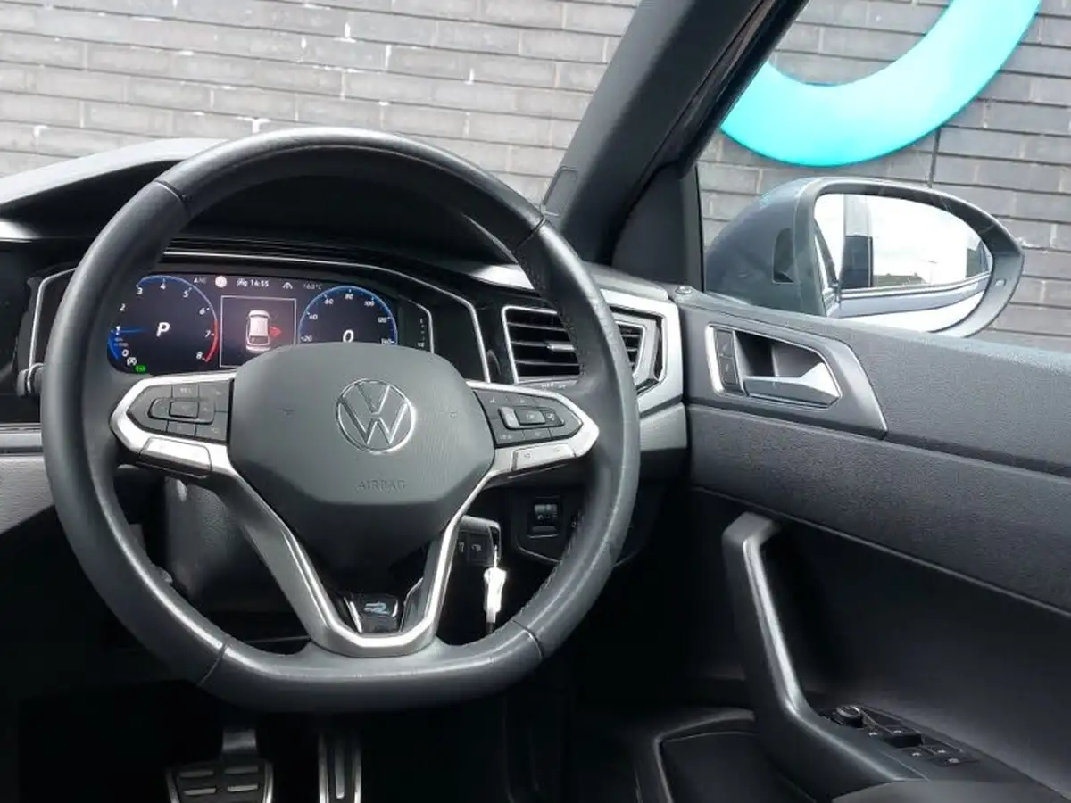 2023-volkswagen-taigo-10-tsi-r-line-dsg-big-9