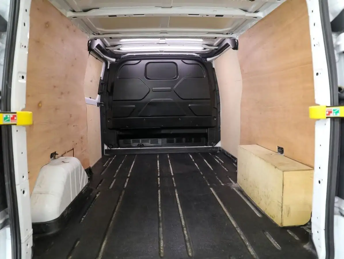 2023-ford-transit-custom-big-43