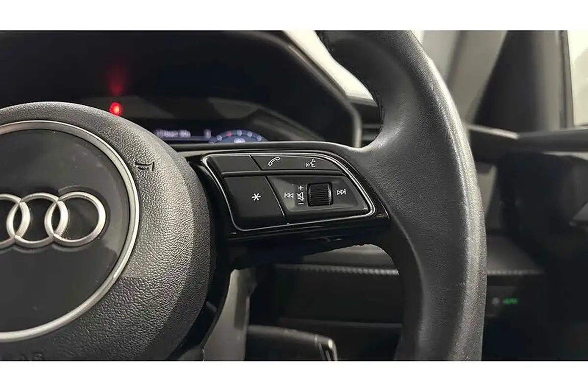 2022-audi-a1-10-25-tfsi-technik-big-38