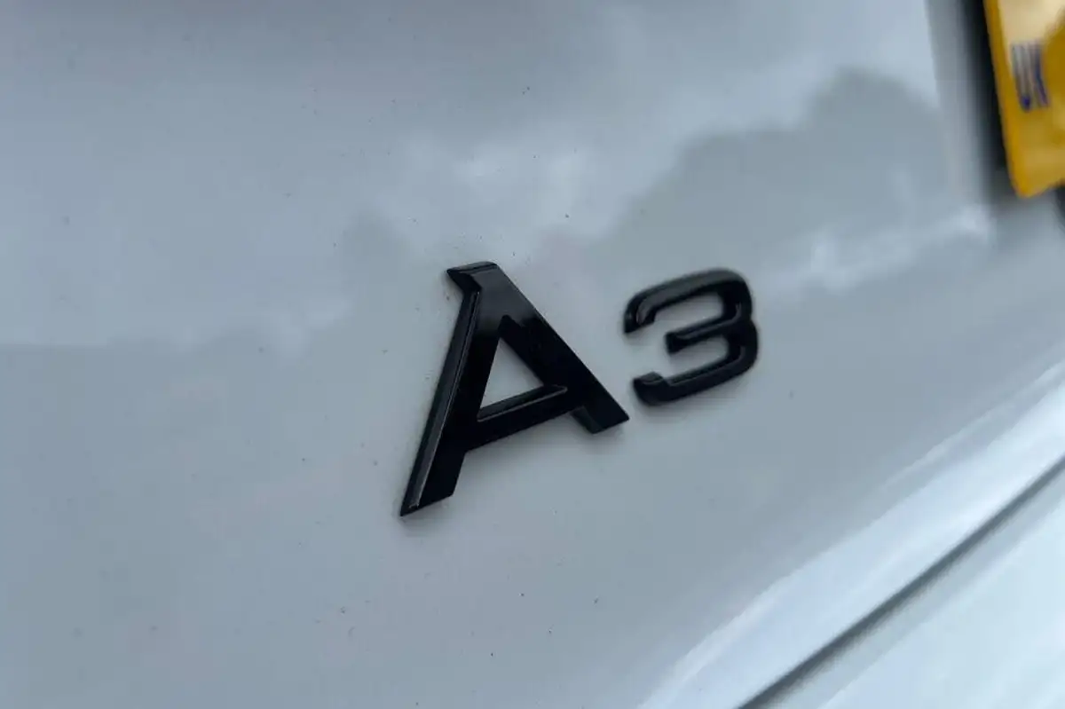 2019-audi-a3-15-35-tfsi-black-edition-sportback-5d-s-tronic-big-30