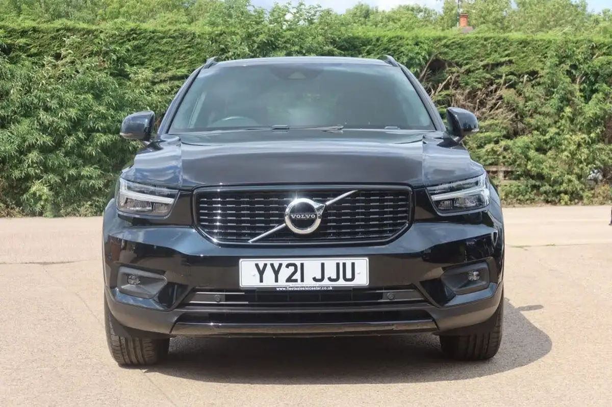 2021-volvo-xc40-15-t3-r-design-161bhp-big-5
