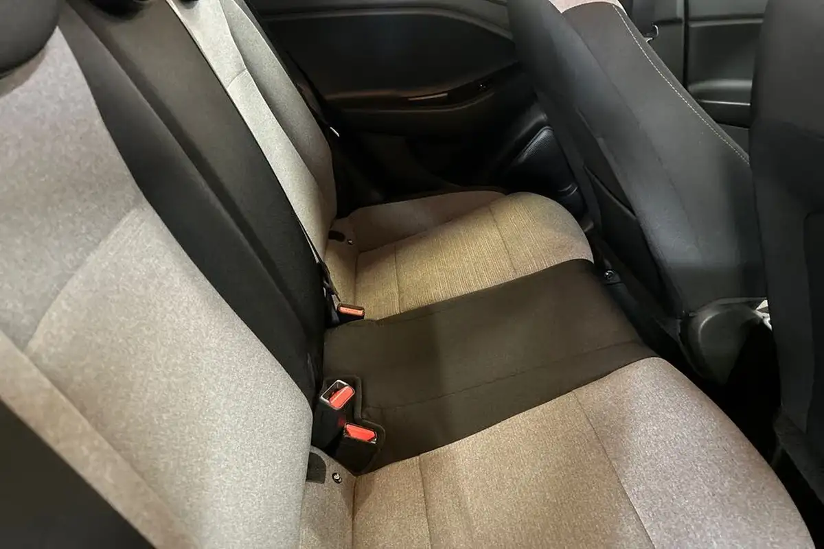 2016-hyundai-i20-12-se-hatchback-5d-big-16