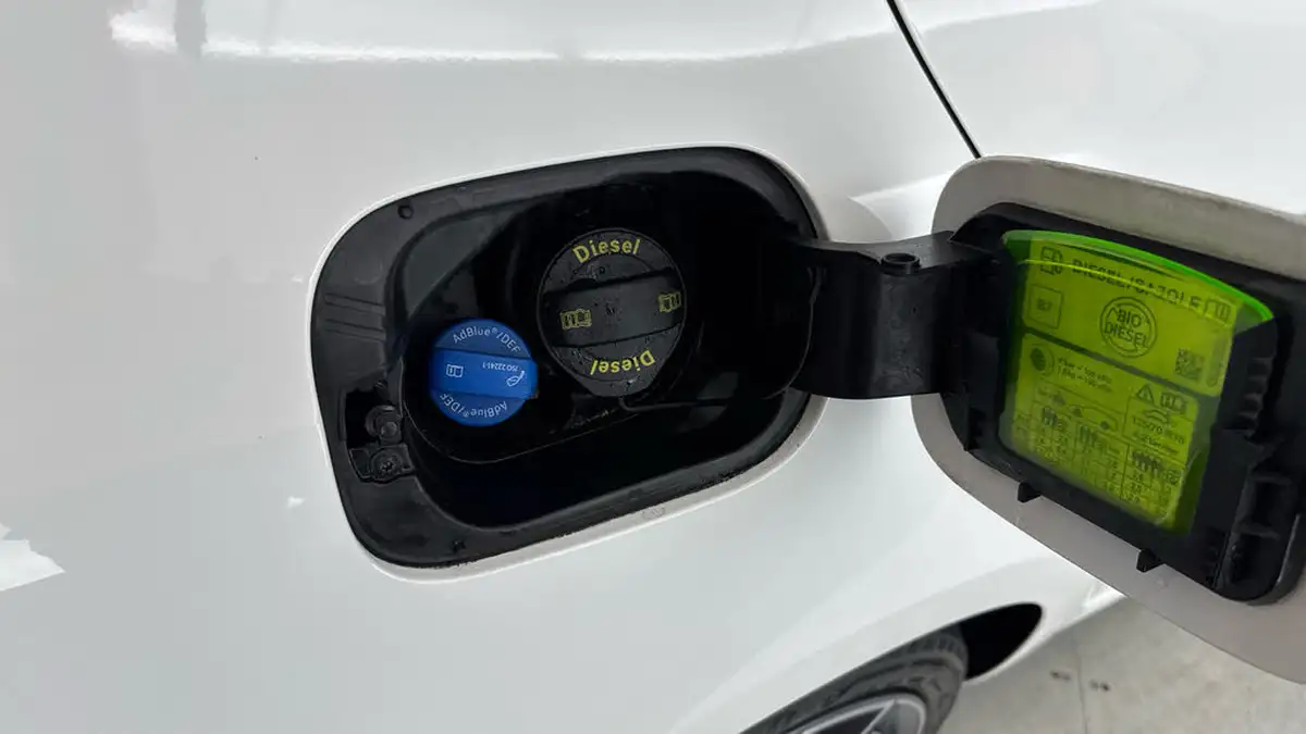 2019-skoda-octavia-20tdi-vrs-4x4-scr-hatchback-big-27