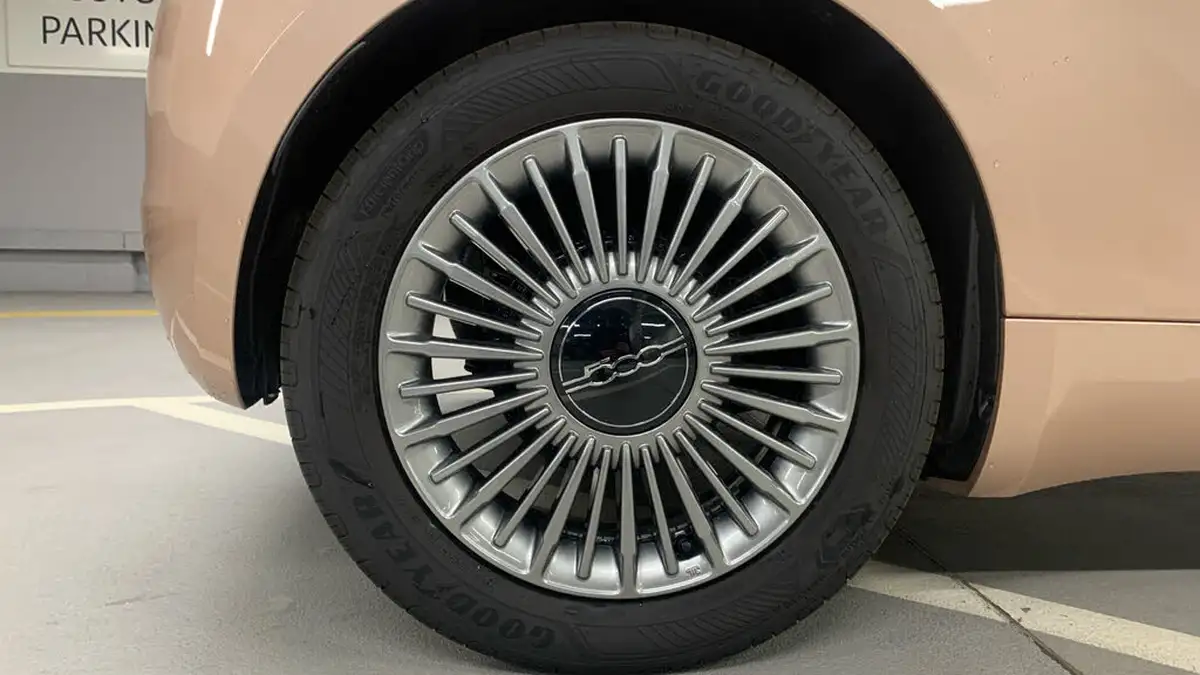 2024-fiat-500-e-117bhp-big-15