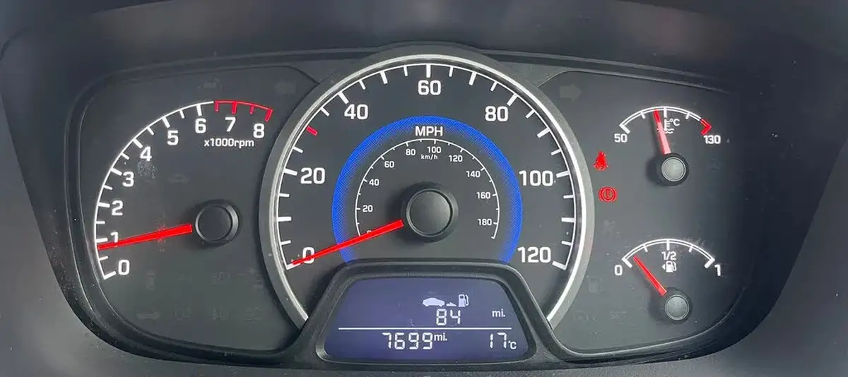 2018-hyundai-i10-12-se-big-14