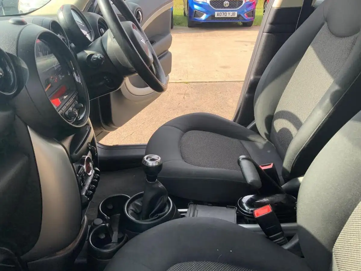 2014-mini-countryman-16-one-98bhp-big-38
