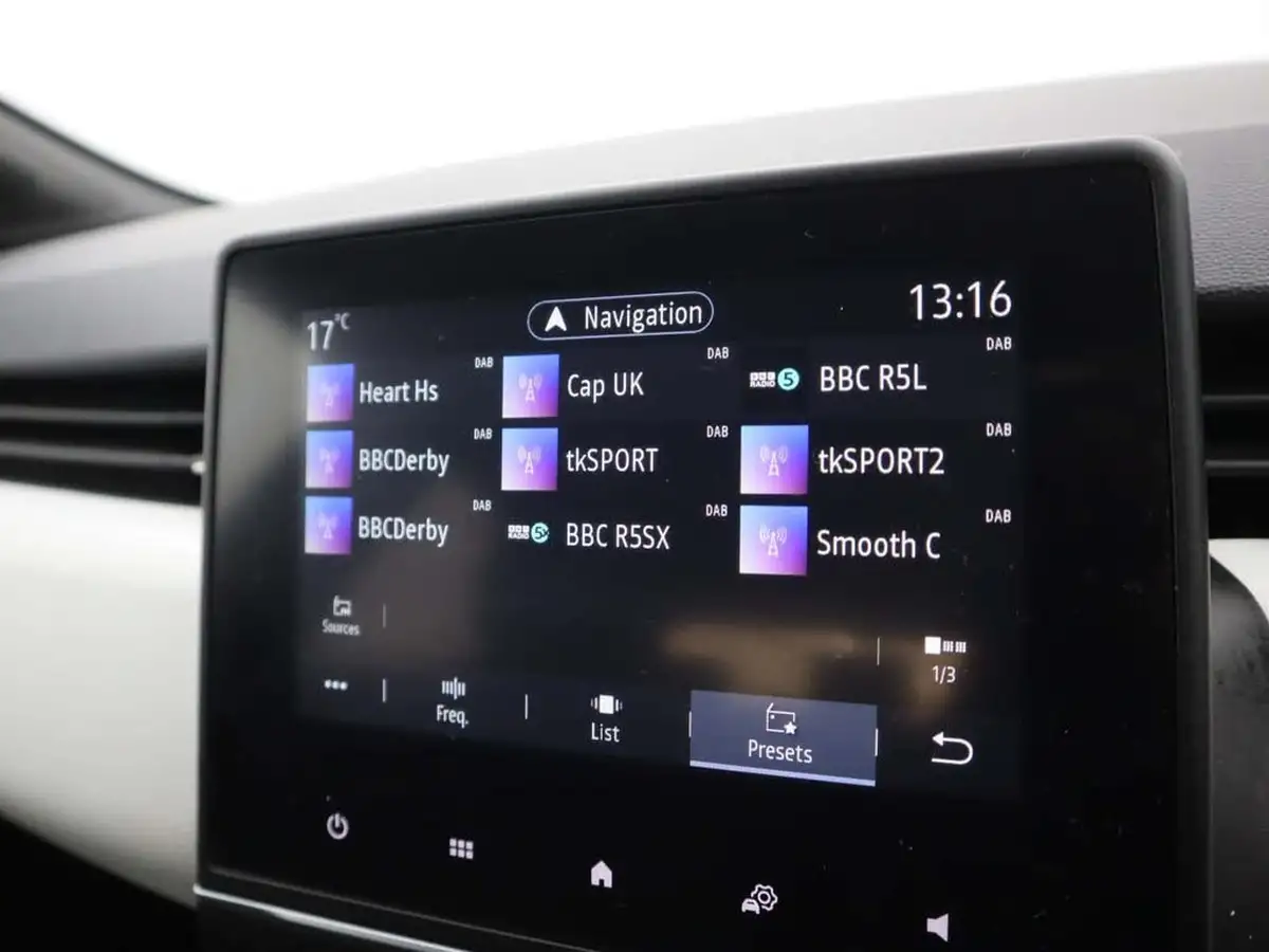 2023-renault-clio-16-techno-big-20