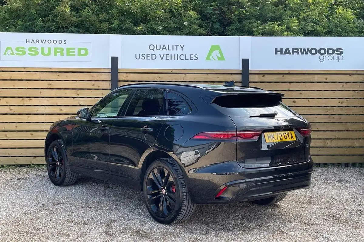 2022-jaguar-f-pace-20-p400e-r-dynamic-hse-big-9