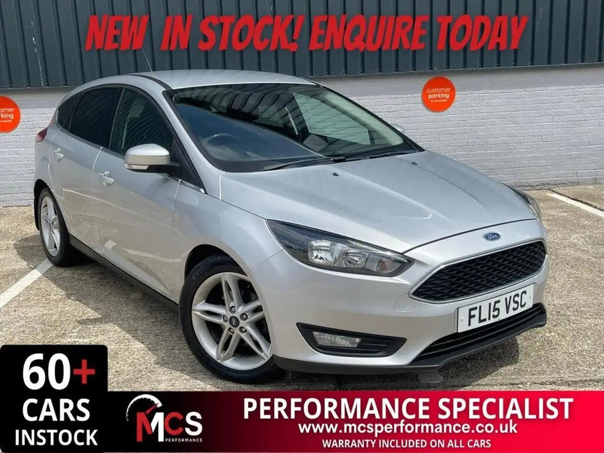 2015-ford-focus-10-zetec-t-125ps-hatchback-big-0