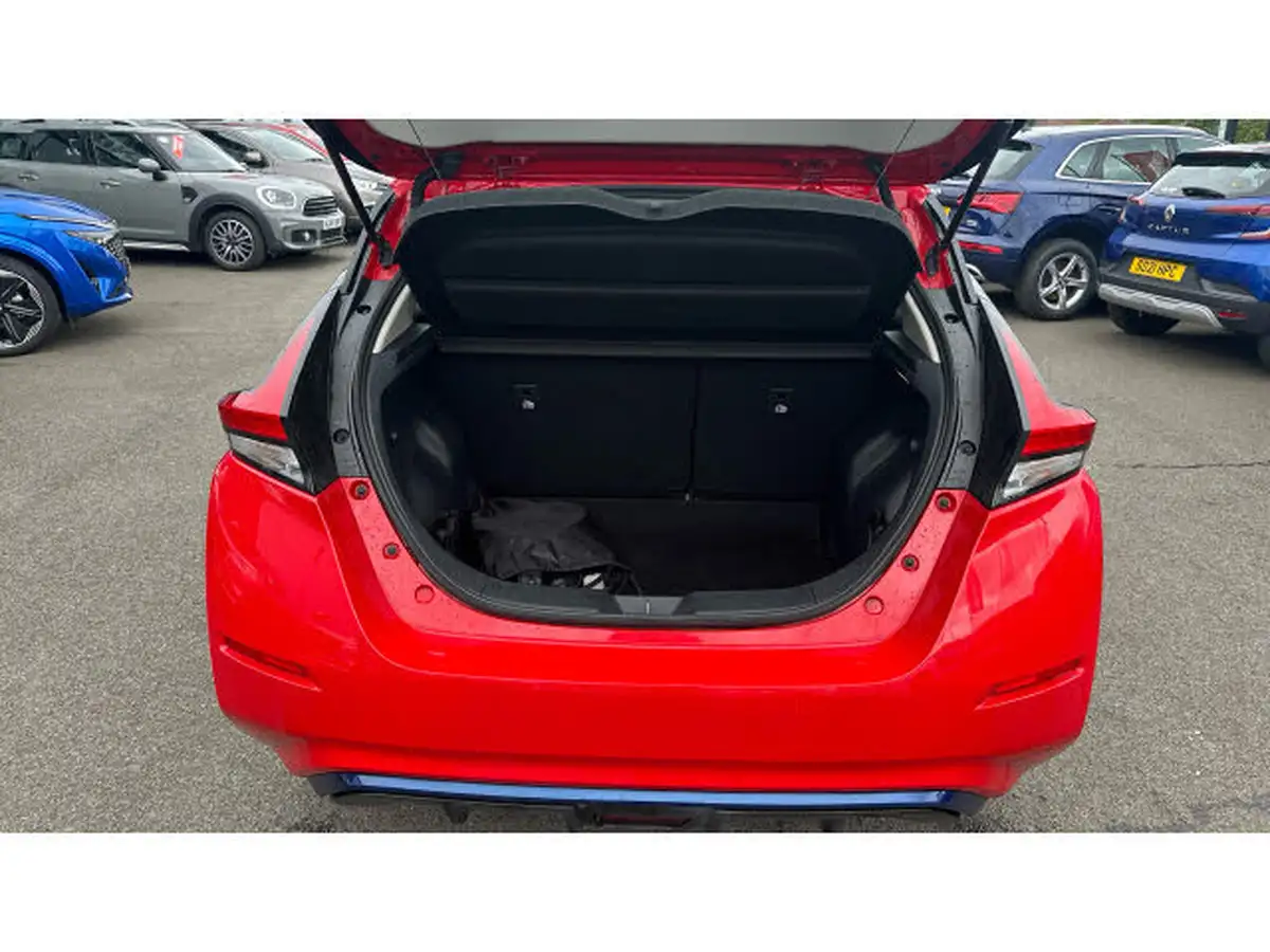 2021-nissan-leaf-e-acenta-big-3