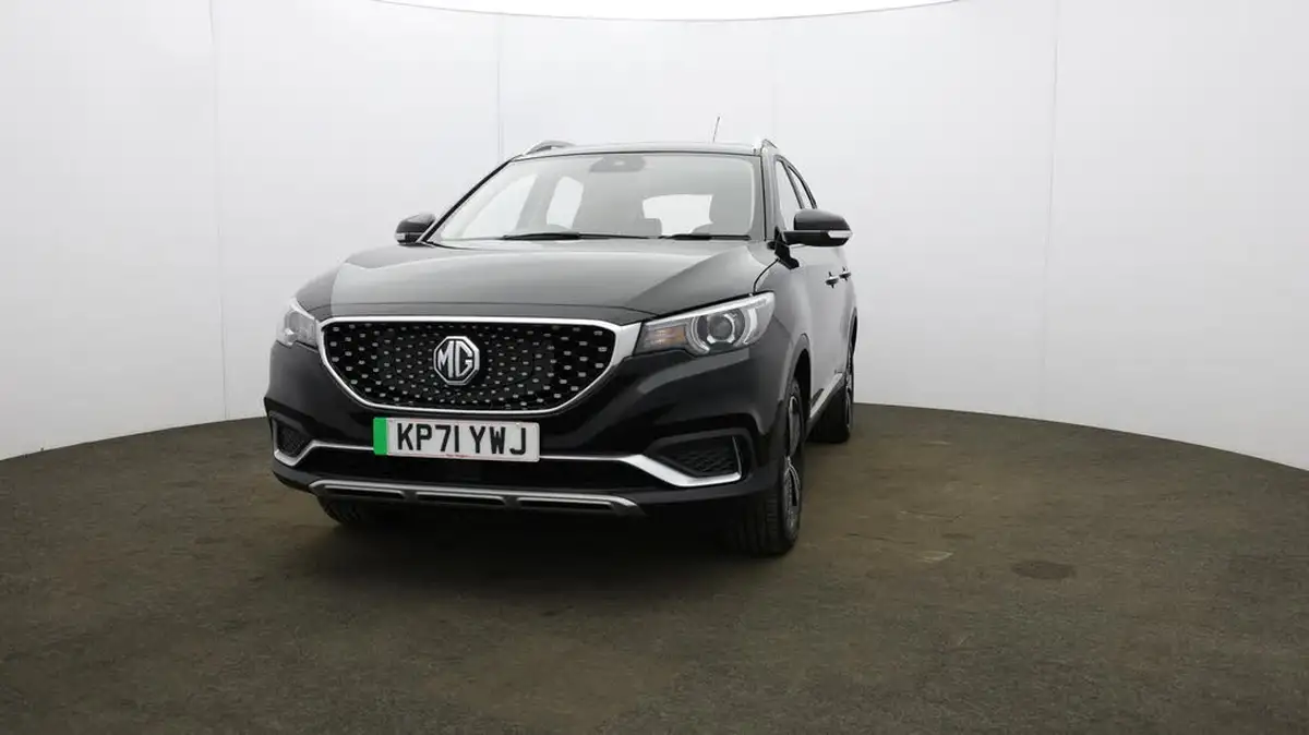 2021-mg-zs-suv-e-exclusive-ev-big-40