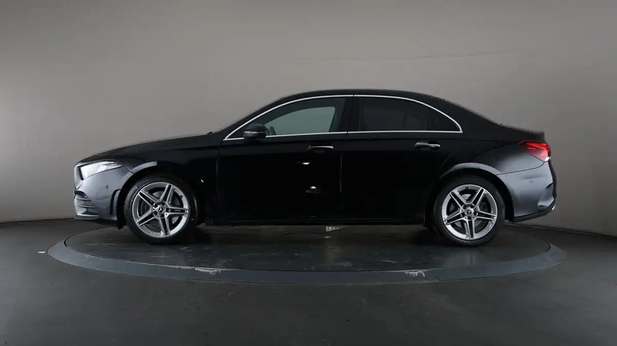 2020-mercedes-benz-a-class-13-a250e-amg-line-premium-saloon-4d-big-31