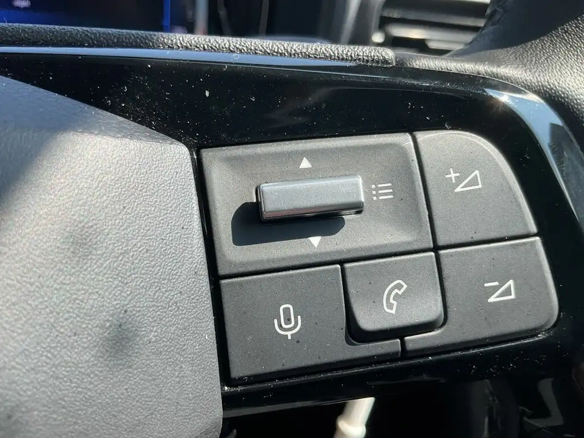 2024-vauxhall-combo-life-e-ultimate-big-20