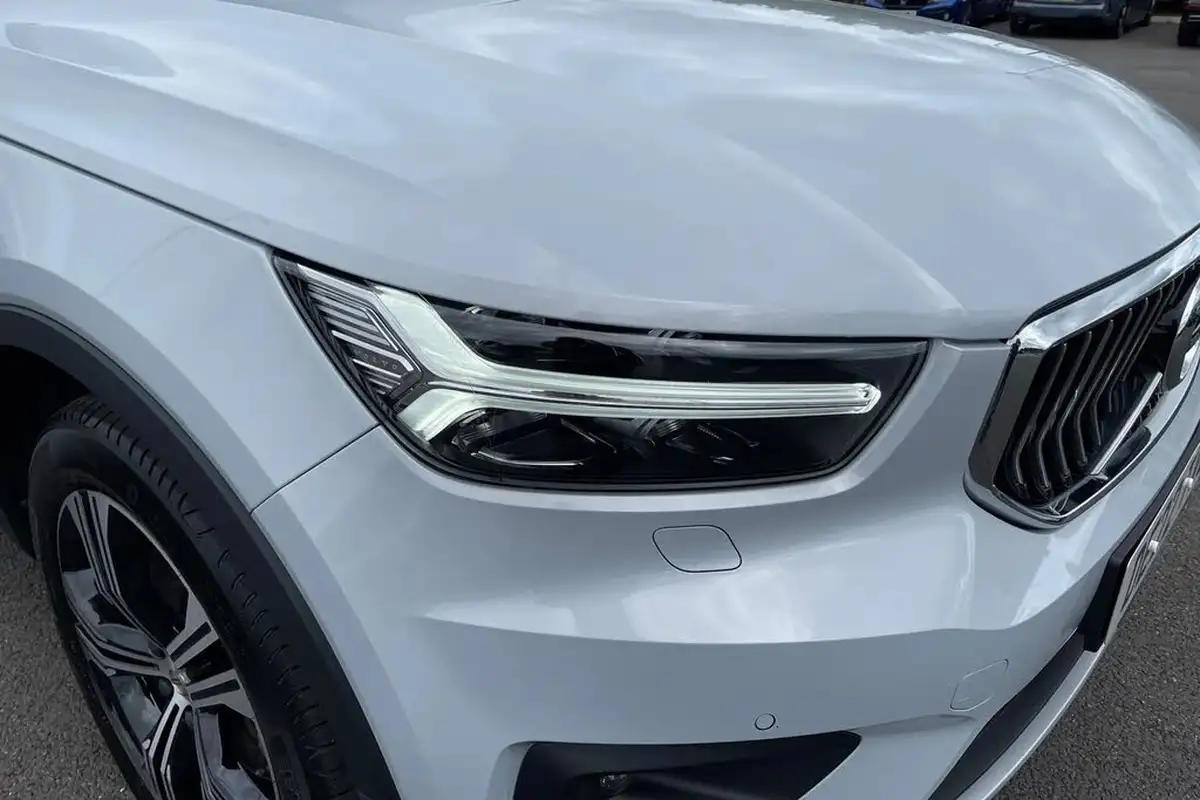2022-volvo-xc40-15-t5-inscription-pro-big-8