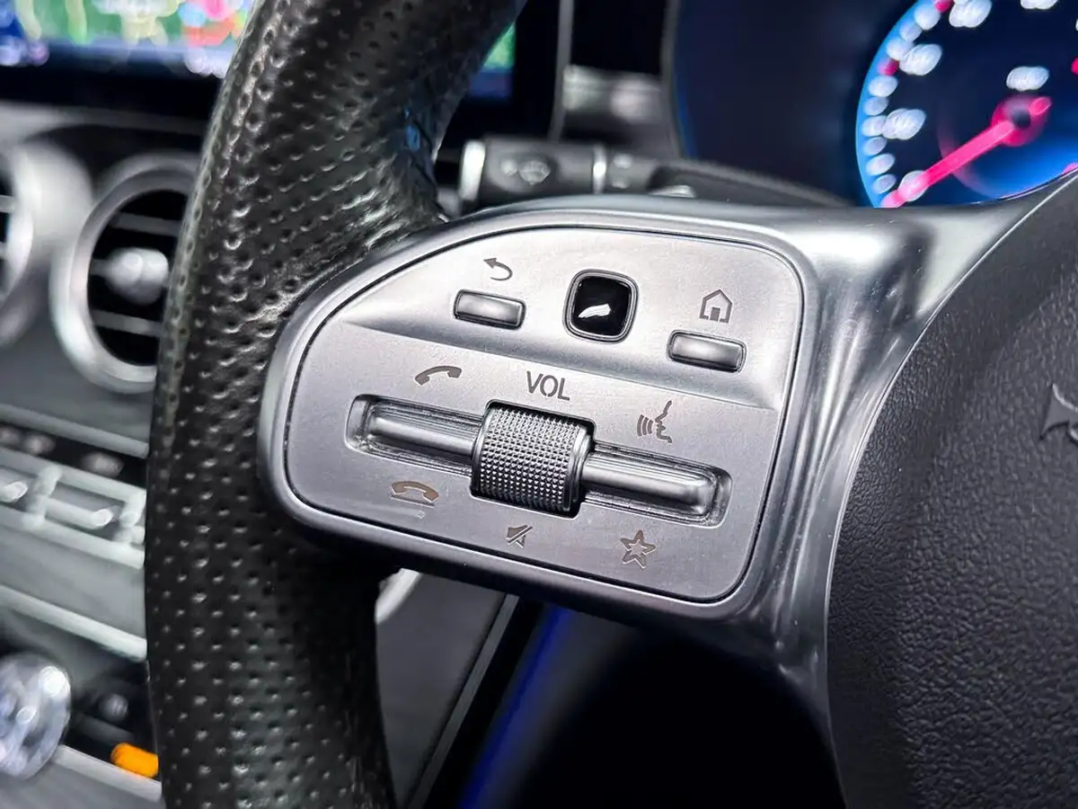 2019-mercedes-benz-c-class-20-c300-amg-line-premium-plus-coupe-2d-big-36