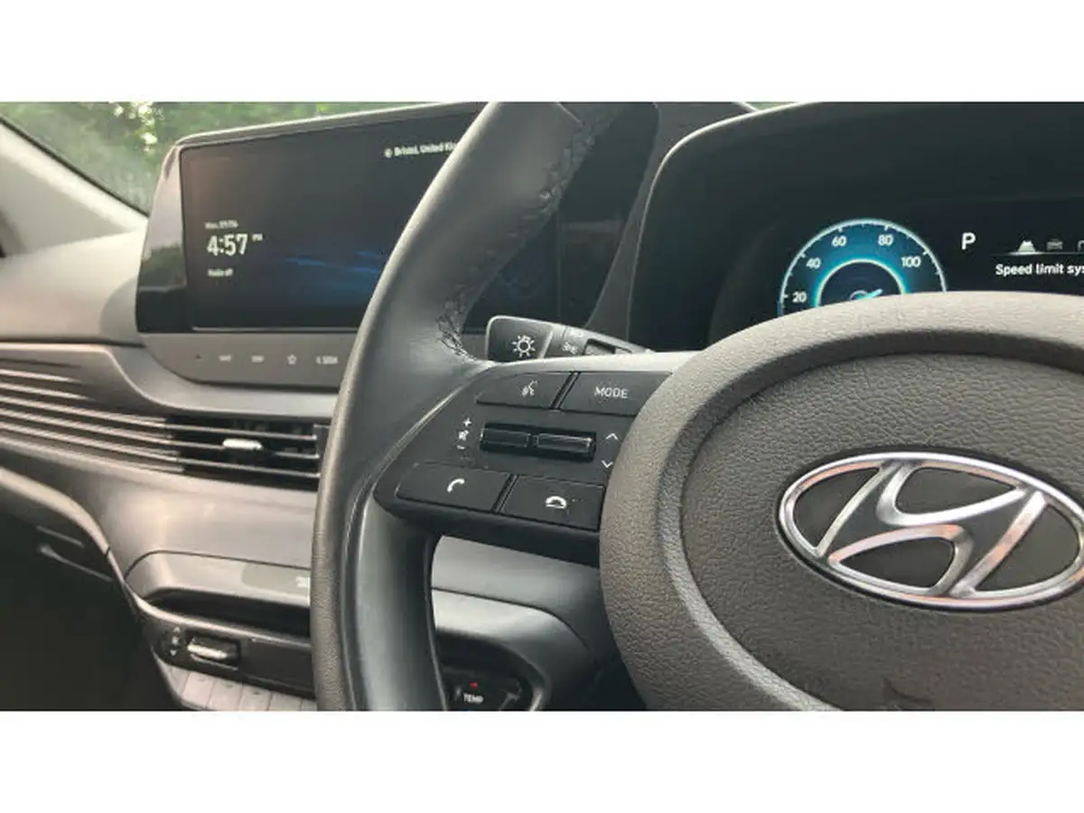 2024-hyundai-bayon-10-t-gdi-premium-100ps-48-volt-mhev-dct-big-25