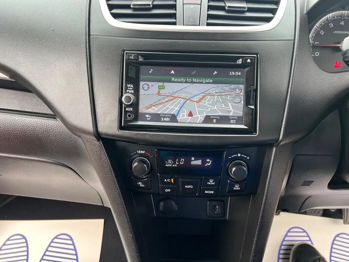 2016-suzuki-swift-12-sz4-94ps-nav-5d-big-21