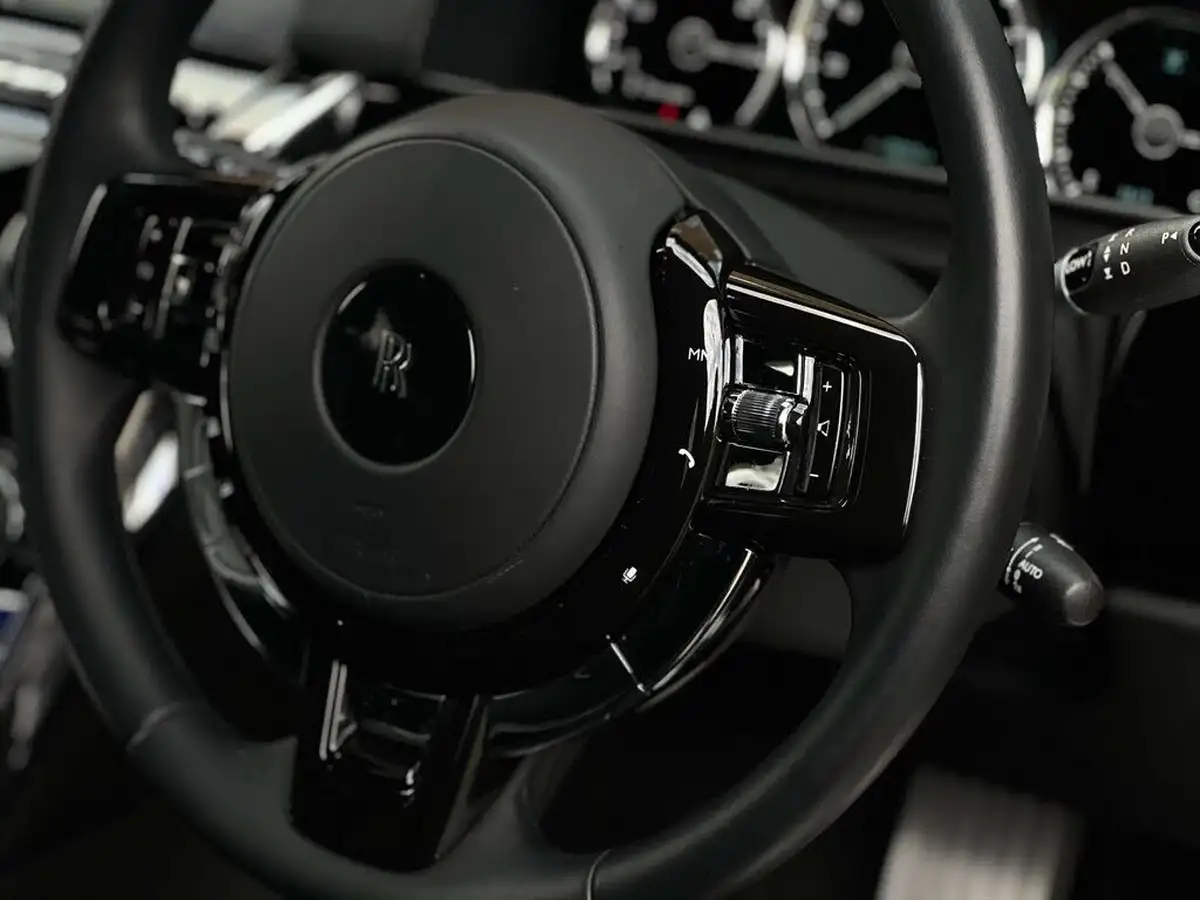 2022-rolls-royce-cullinan-675-big-14