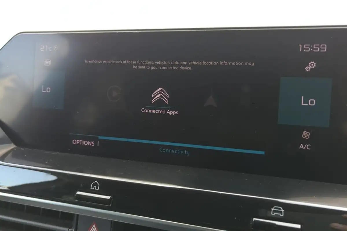 2022-citroen-c4-12-puretech-shine-130ps-big-20