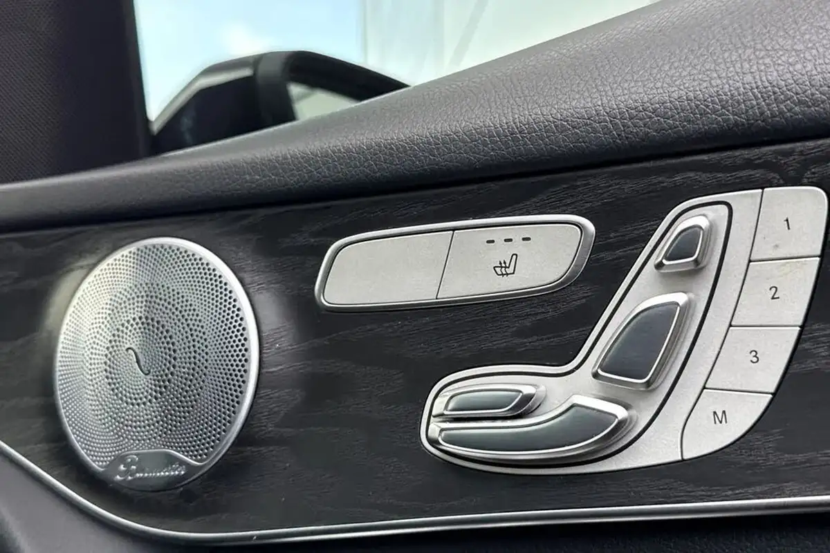 2018-mercedes-benz-glc-class-21d-glc220d-amg-line-premium-plusss-station-wagon-5d-big-42